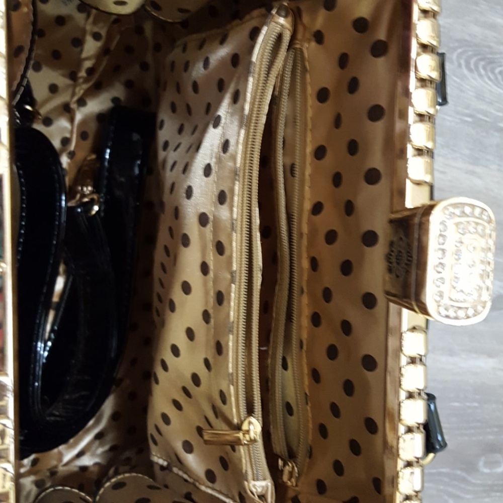 Purse - Picture 5 of 6